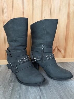 Studded Ankle Women’s Boots in Charcoal Gray